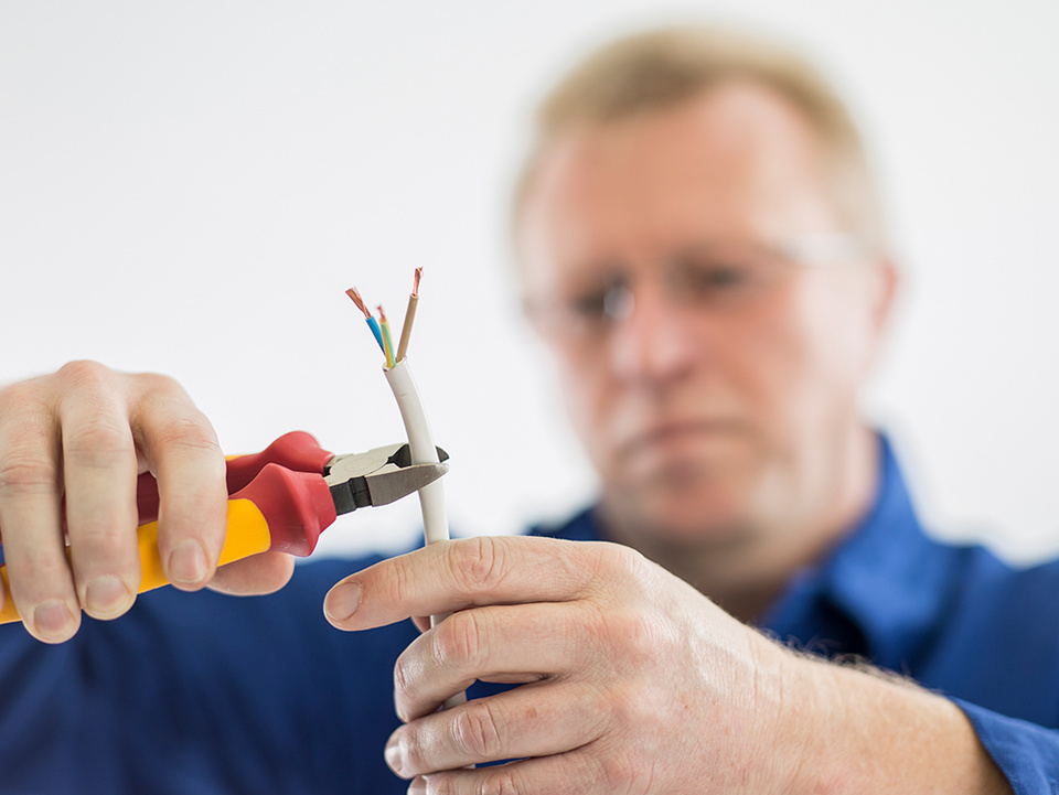 C F021729 bei Elektromeister Michael Joa in Riedbach